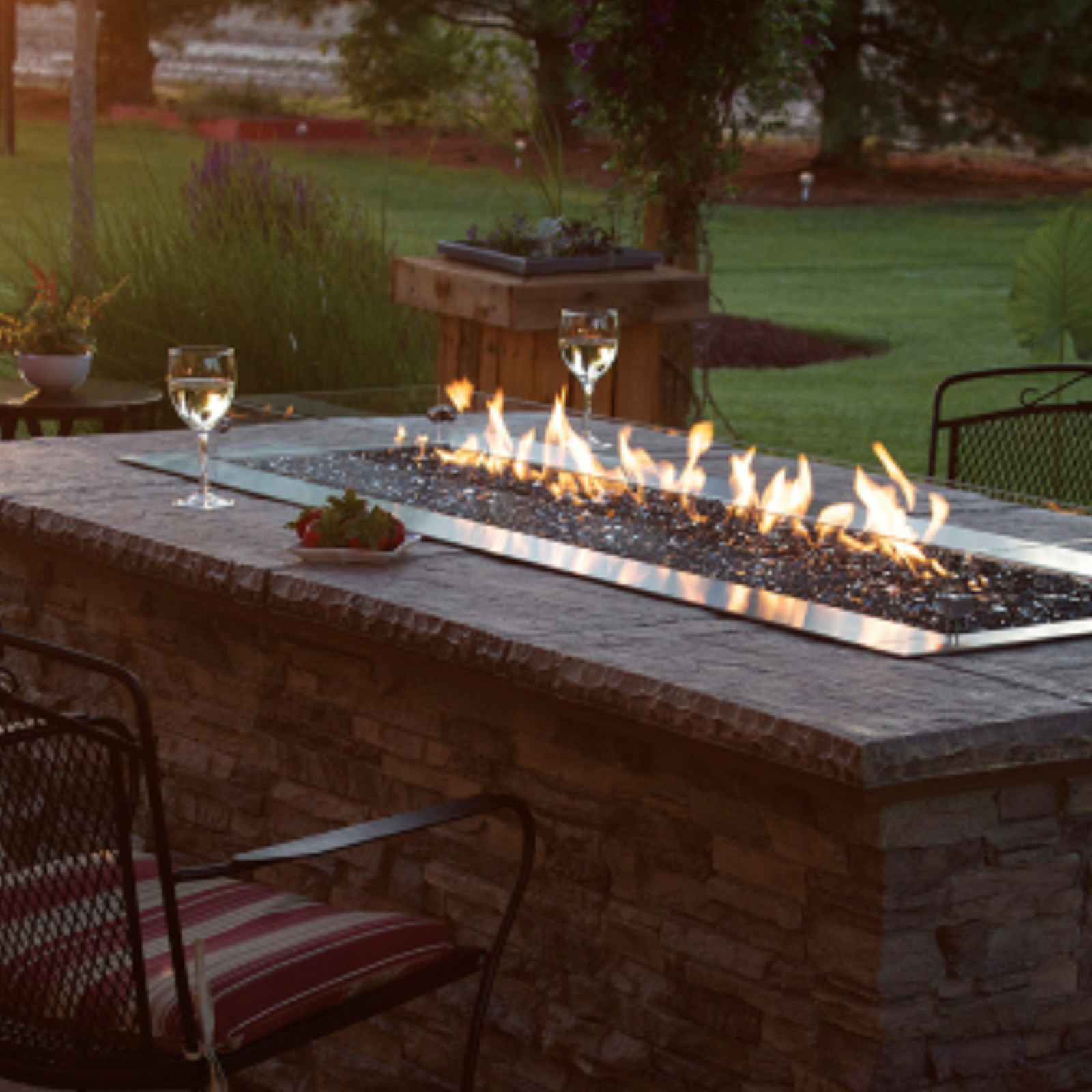 Gas Fire Pit: Transform Your Outdoor Space Instantly